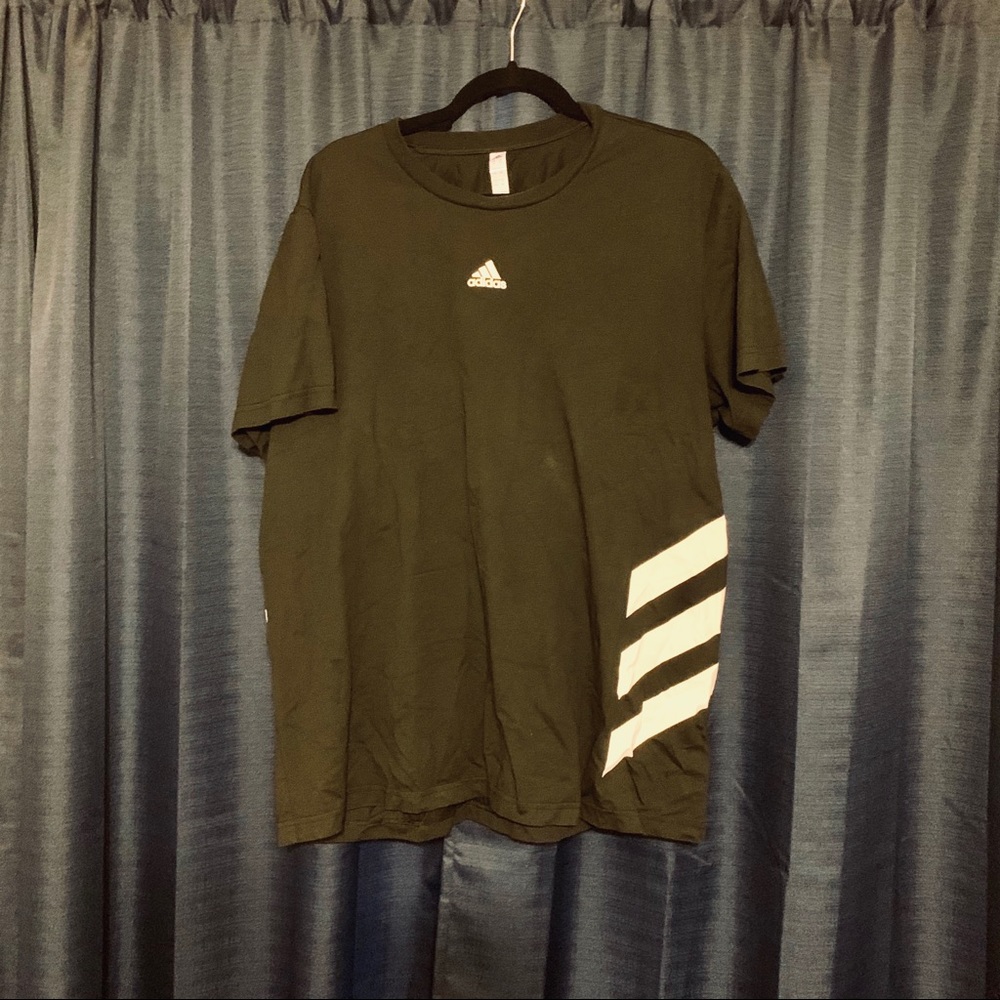 Adidas T-Shirt